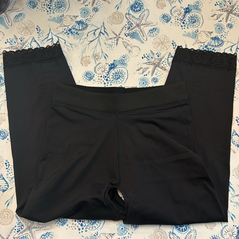 ContourMD Mid Calf Leggings